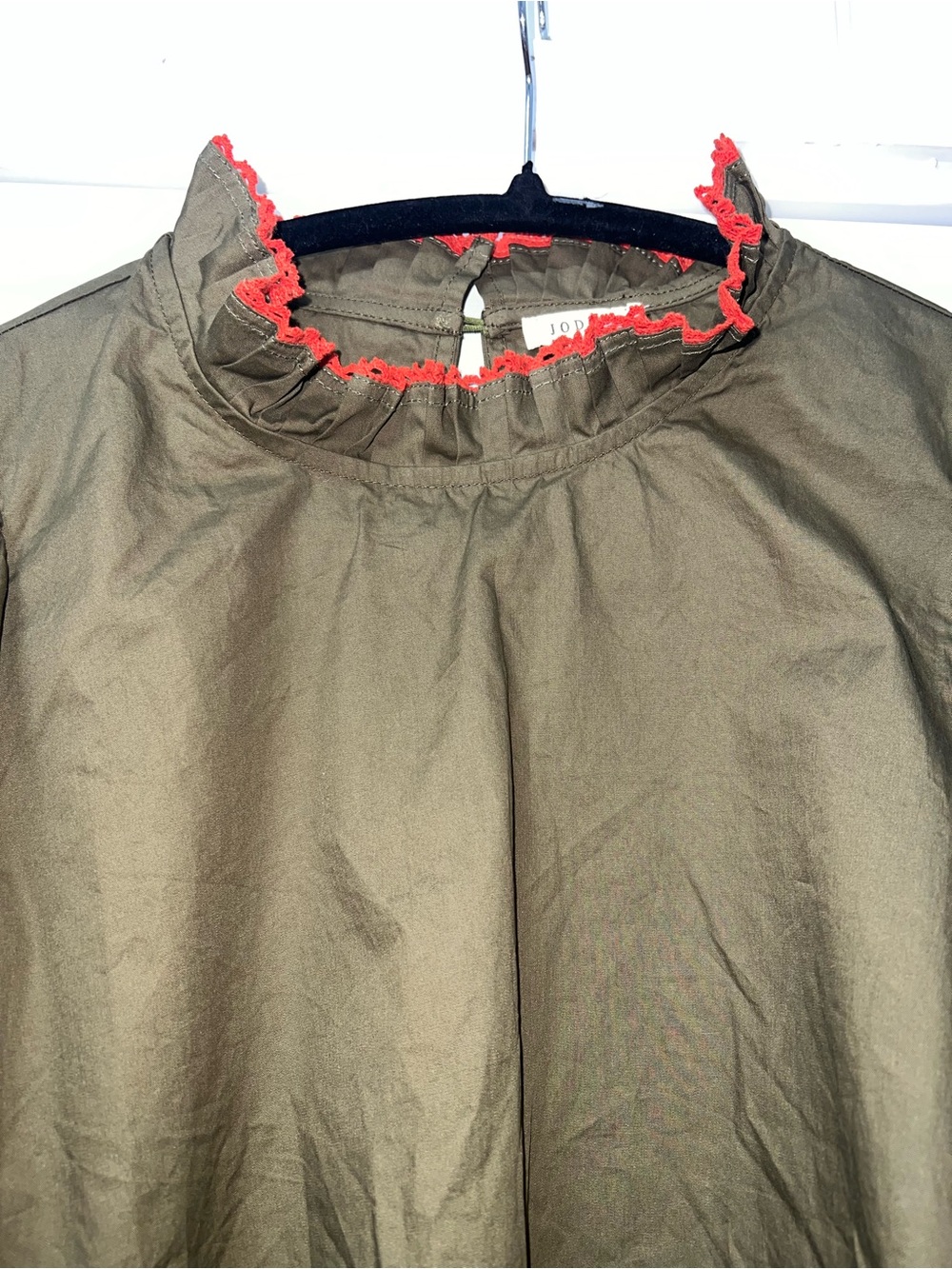Jodifil medium embroidered bubble long sleeve blouse in olive green - Picture 6 of 10